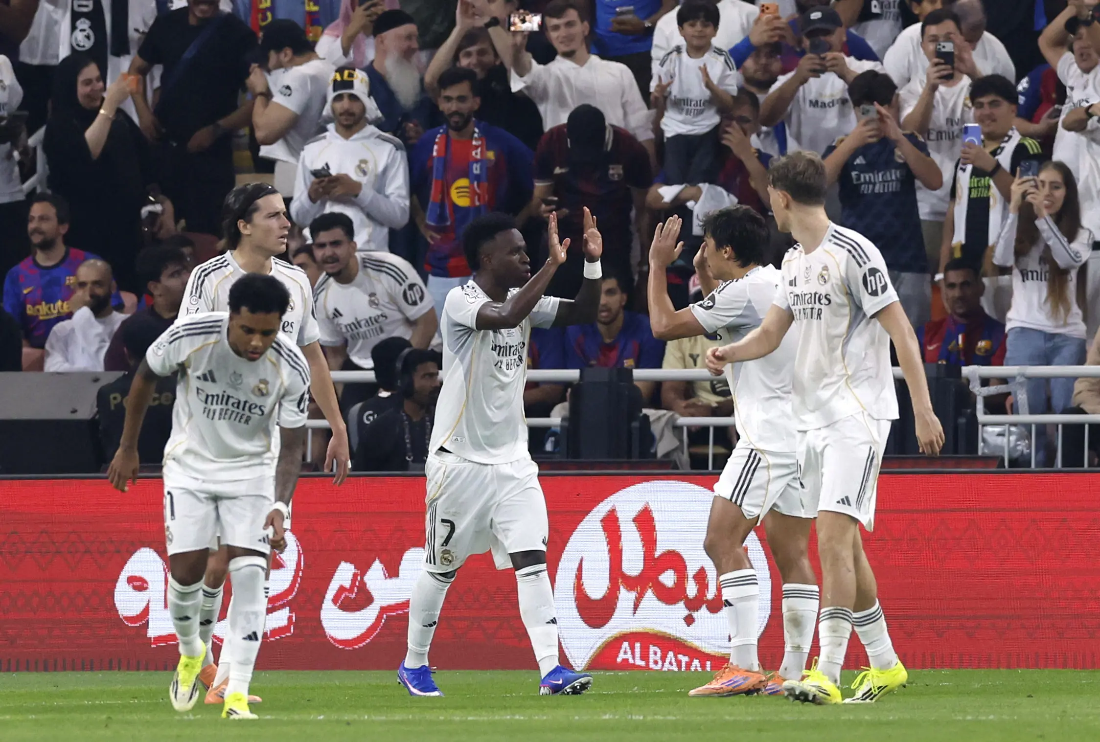 UEFA'dan Real Madrid'e "Irkçılık" yaptırımı