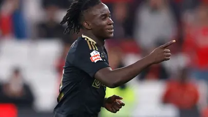 Galatasaray, 3. transferi bitirdi: Renato Nhaga İstanbul'da