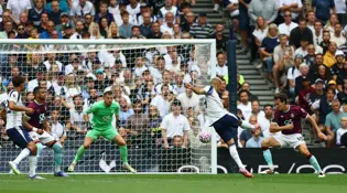 Kaleci topu unuttu! Dünya futbolunda yeni kural Premier Lig'de ilk kez uygulandı