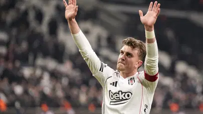 Rıdvan Yılmaz, "Her gece bunun hayalini kuruyorum" deyip Beşiktaş'taki hedefini açıkladı Rıdvan Yılmaz, "Her gece bunun hayalini kuruyorum" deyip Beşiktaş'taki hedefini açıkladı