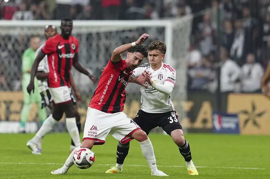 Sergen Yalçın'a şok uyarı: "İki maçtır Ertuğrul Sağlam geliyor tribüne, haberin olsun" - 2