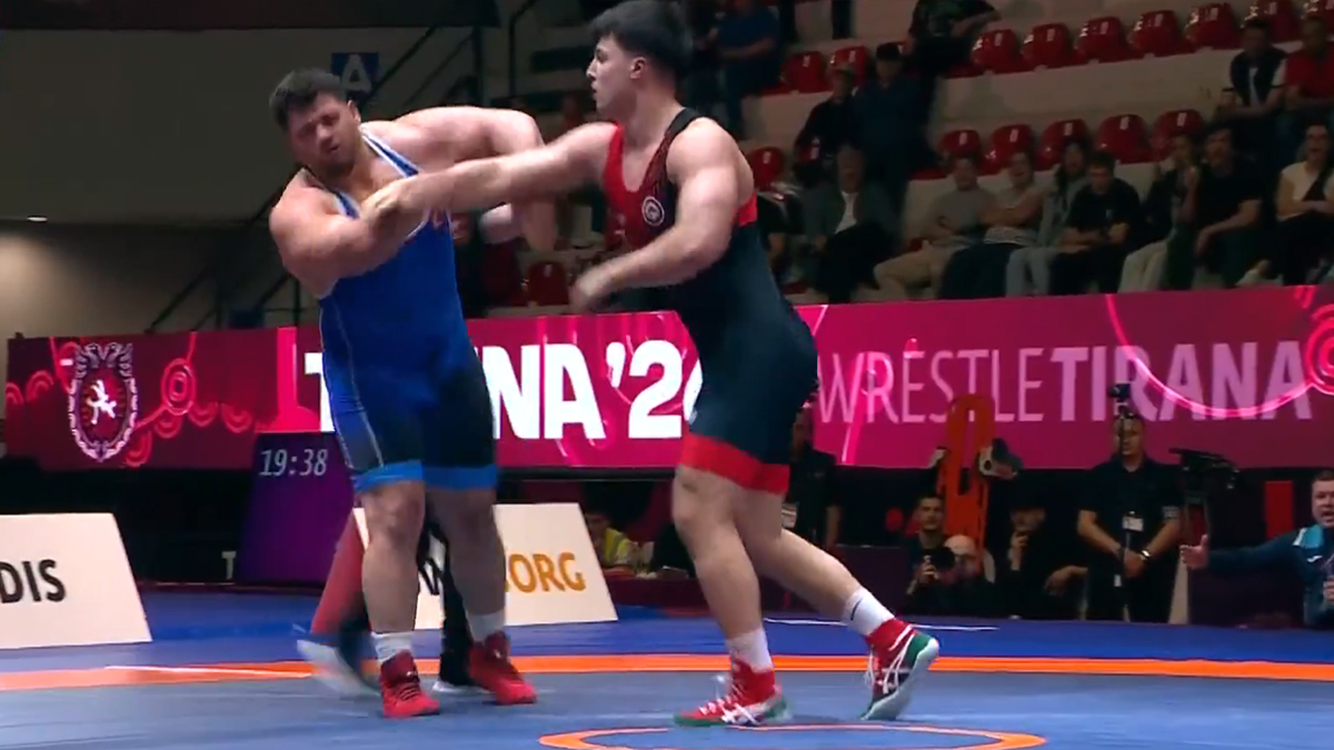 Rıza Kayaalp'in maçında skandal hareket