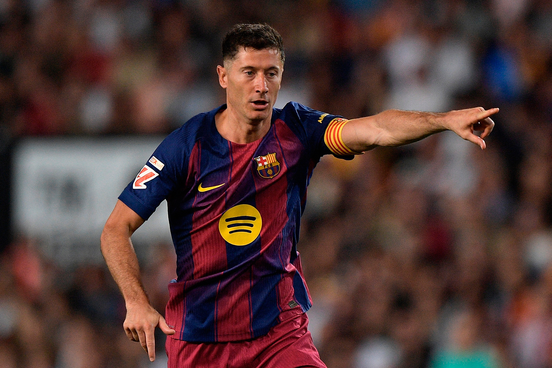 Barcelona'dan Chicago'ya Direk Uçuş: Lewandowski'ye Goretzka Promosyonlu Paket!