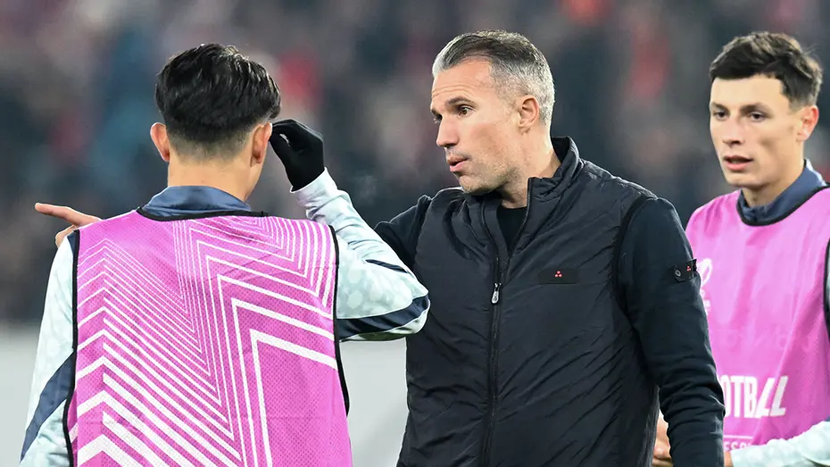 Kıyamet koptu, Robin van Persie açıklama yapmak zorunda kaldı! Hollanda bu olayı konuşuyor - 2 Kıyamet koptu, Robin van Persie açıklama yapmak zorunda kaldı! Hollanda bu olayı konuşuyor - 2