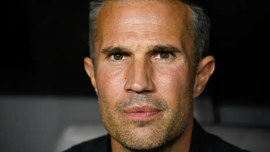 Kıyamet koptu, Robin van Persie açıklama yapmak zorunda kaldı! Hollanda bu olayı konuşuyor - 6 Kıyamet koptu, Robin van Persie açıklama yapmak zorunda kaldı! Hollanda bu olayı konuşuyor - 6