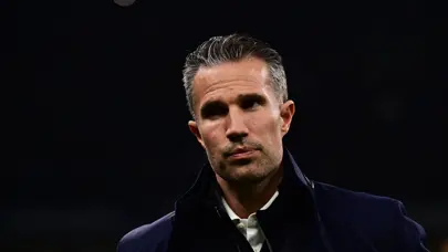 Robin van Persie'den eşleşme itirafı: Fenerbahçe'yi değerlendirdi