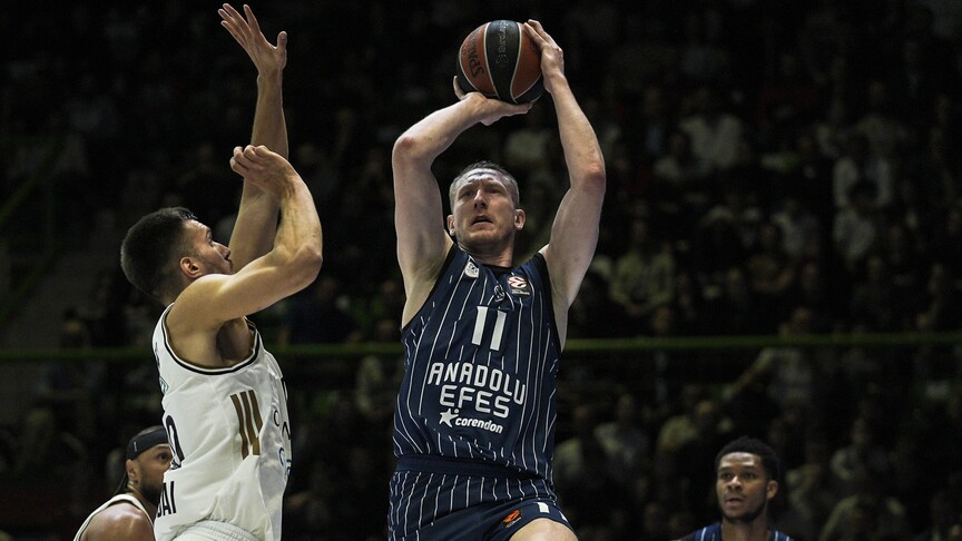 Anadolu Efes'te ayrılık resmen açıklandı
