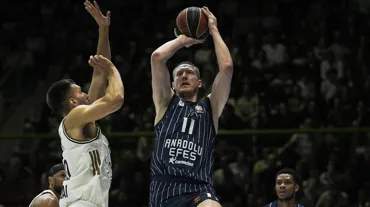 Anadolu Efes'te ayrılık resmen açıklandı