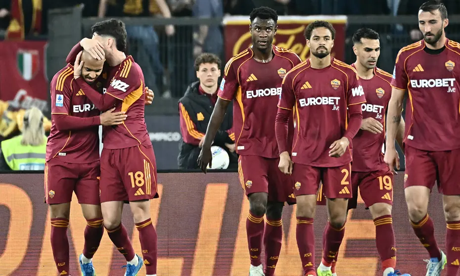 Roma evinde 3 golle kazandı: Donyell Malen hat-trick yaptı