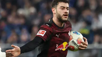 Romulo'dan Almanya'yı sallayan akılalmaz gol! Bakan bir daha bakıyor