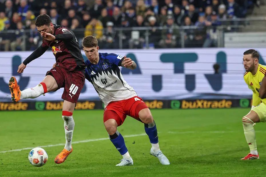 Romulo'dan Almanya'yı sallayan akılalmaz gol! Bakan bir daha bakıyor - 4 Romulo'dan Almanya'yı sallayan akılalmaz gol! Bakan bir daha bakıyor - 4