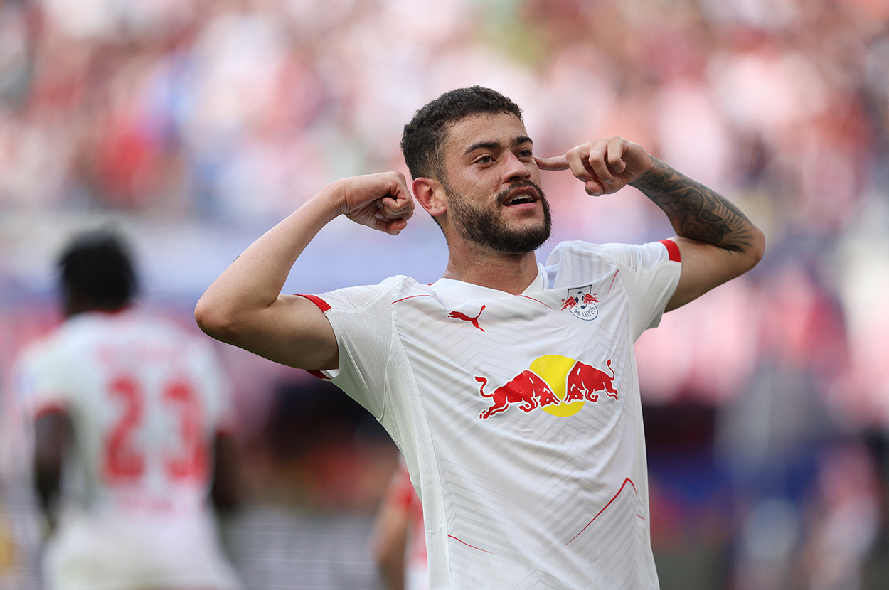 Romulo'dan olay gol: Bundesliga kariyerinde açılışı yaptı