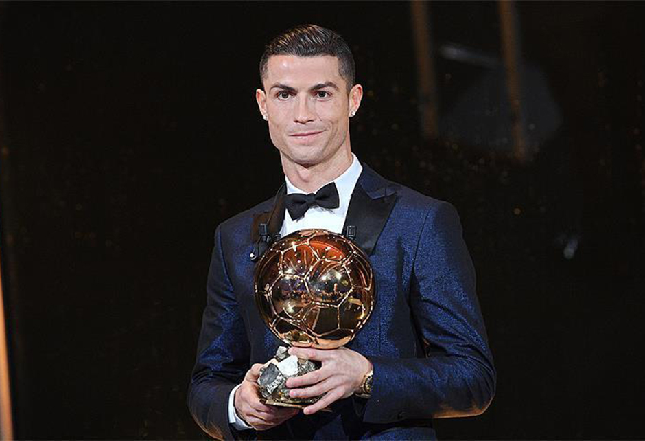 Ronaldo'un 5 Ballon d'Or ödülünden biri satıldı