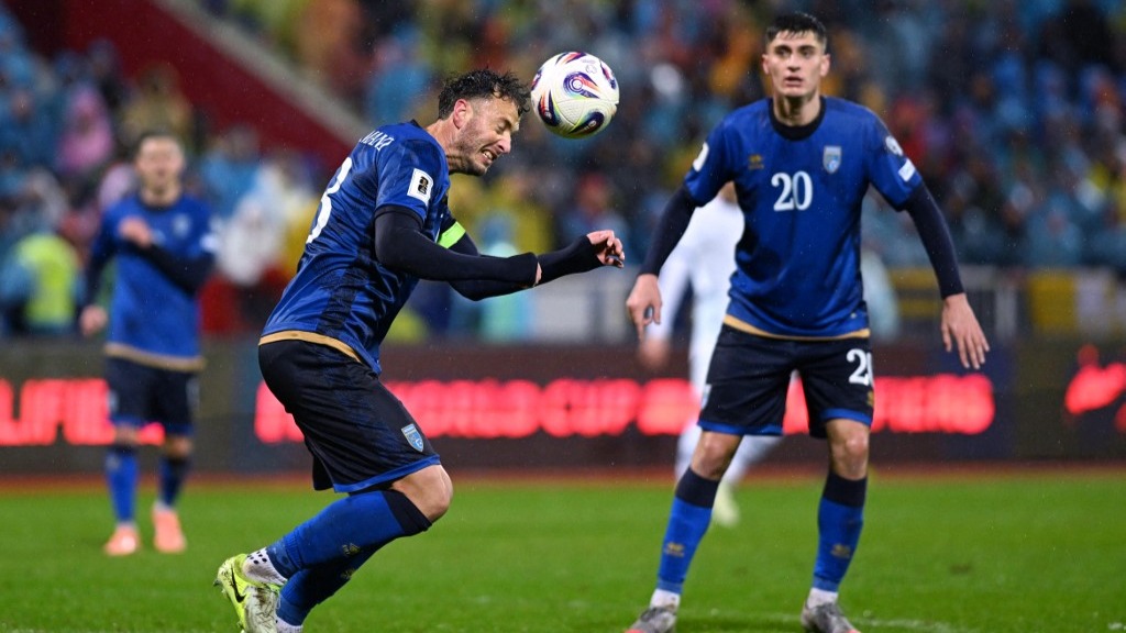 Fenerbahçe ve Beşiktaş aynı kapıyı çaldı: Stoper transferinde ortalık fena karışacak