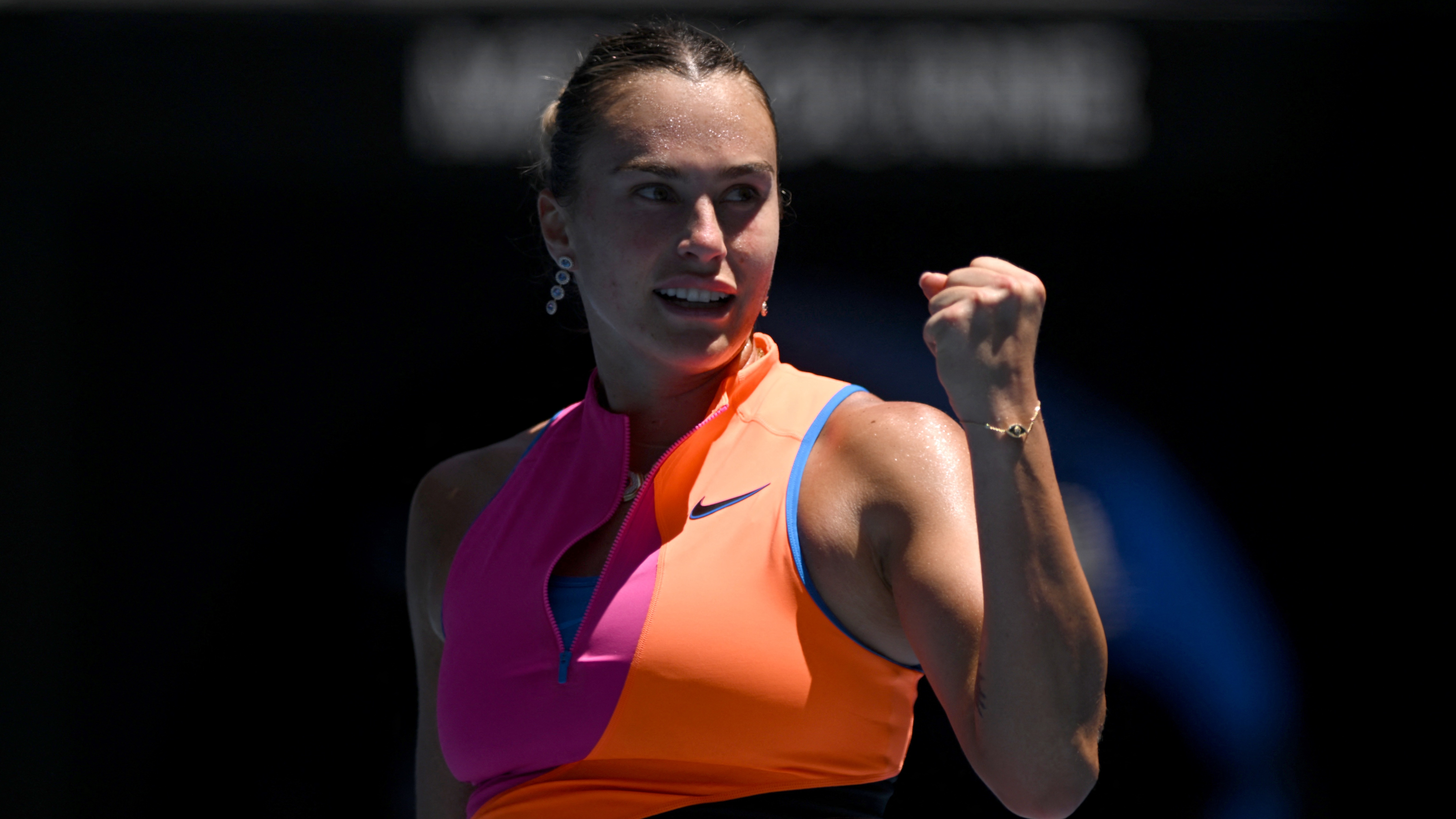 Sabalenka ve Zverev, Avustralya Açık'ta yarı finale yükseldi