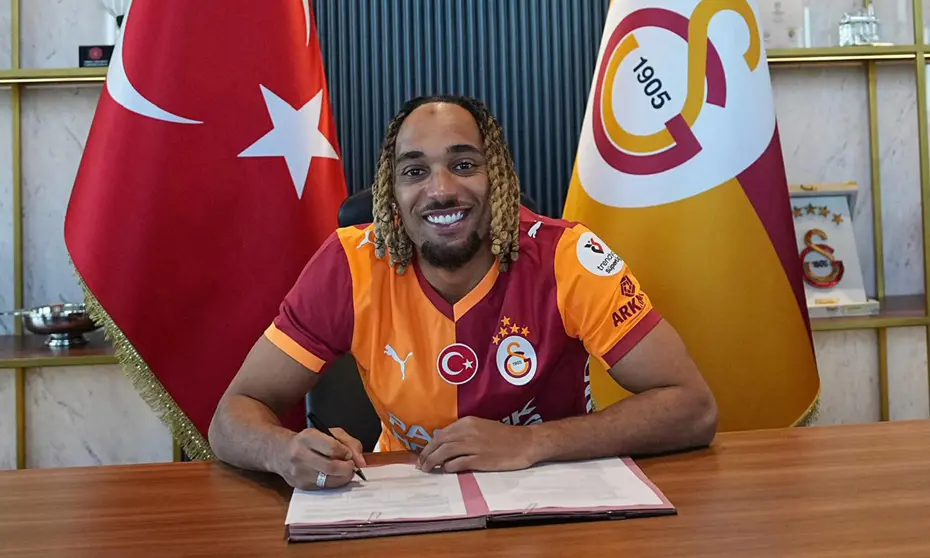 Sacha Boey'in Galatasaray'a transferi için Kompany'den yanıt: Ayrılık kararının sebebini açıkladı - 4