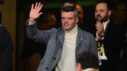 Sadettin Saran kürsüden şampiyonlukla ilgili flaş ifade kullandı, alkış kıyamet koptu Sadettin Saran kürsüden şampiyonlukla ilgili flaş ifade kullandı, alkış kıyamet koptu