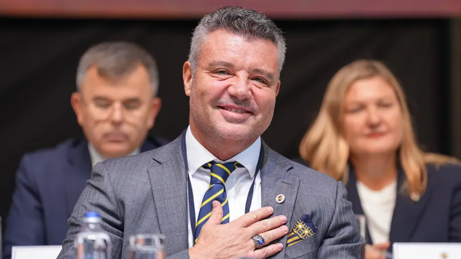 Fenerbahçe'de yönetime tam yetki: Oylamaya sunulan tüm maddeler kabul edildi - 10 Fenerbahçe'de yönetime tam yetki: Oylamaya sunulan tüm maddeler kabul edildi - 10