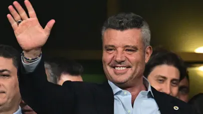 Sadettin Saran'dan flaş transfer açıklaması: "Bugün, yarın biter" Sadettin Saran'dan flaş transfer açıklaması: "Bugün, yarın biter"