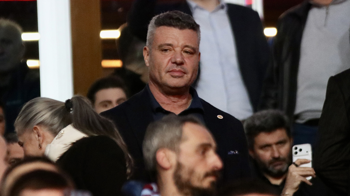 Meğer sebebi buymuş! Sadettin Saran, Trabzonspor maçı öncesi bakın ne yapmış