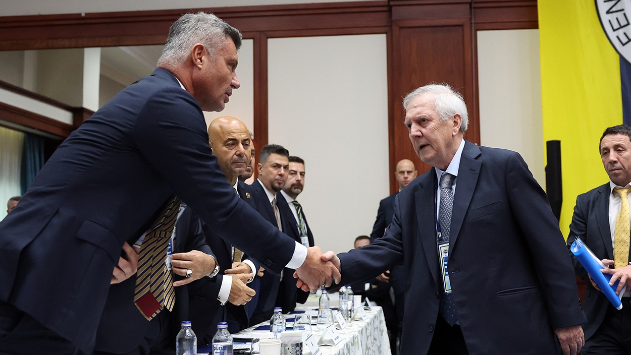 Sadettin Saran "Keşke gitmeseydi" dedi ve Aziz Yıldırım'a flaş bir çağrıda bulundu