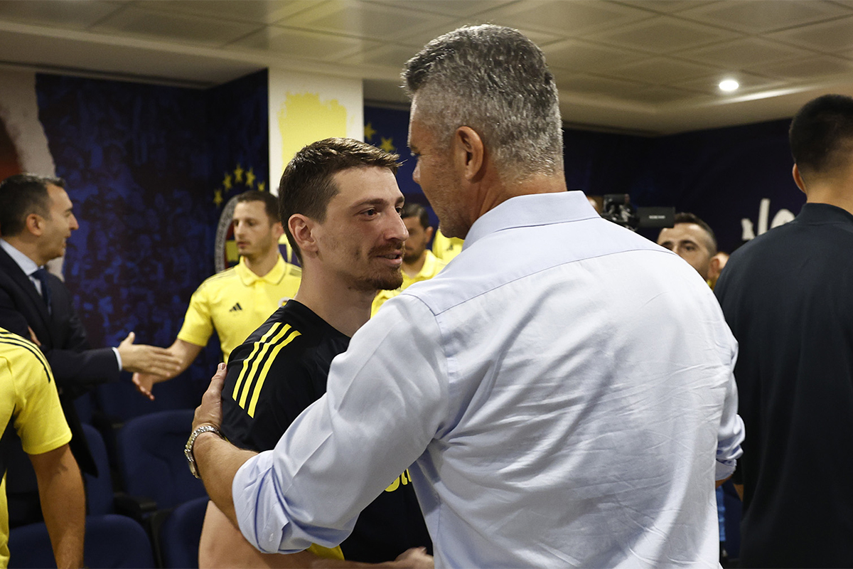 Sadettin Saran'ın takıma yaptığı ilk konuşmanın detayları: "Sizler tarihe geçeceksiniz"