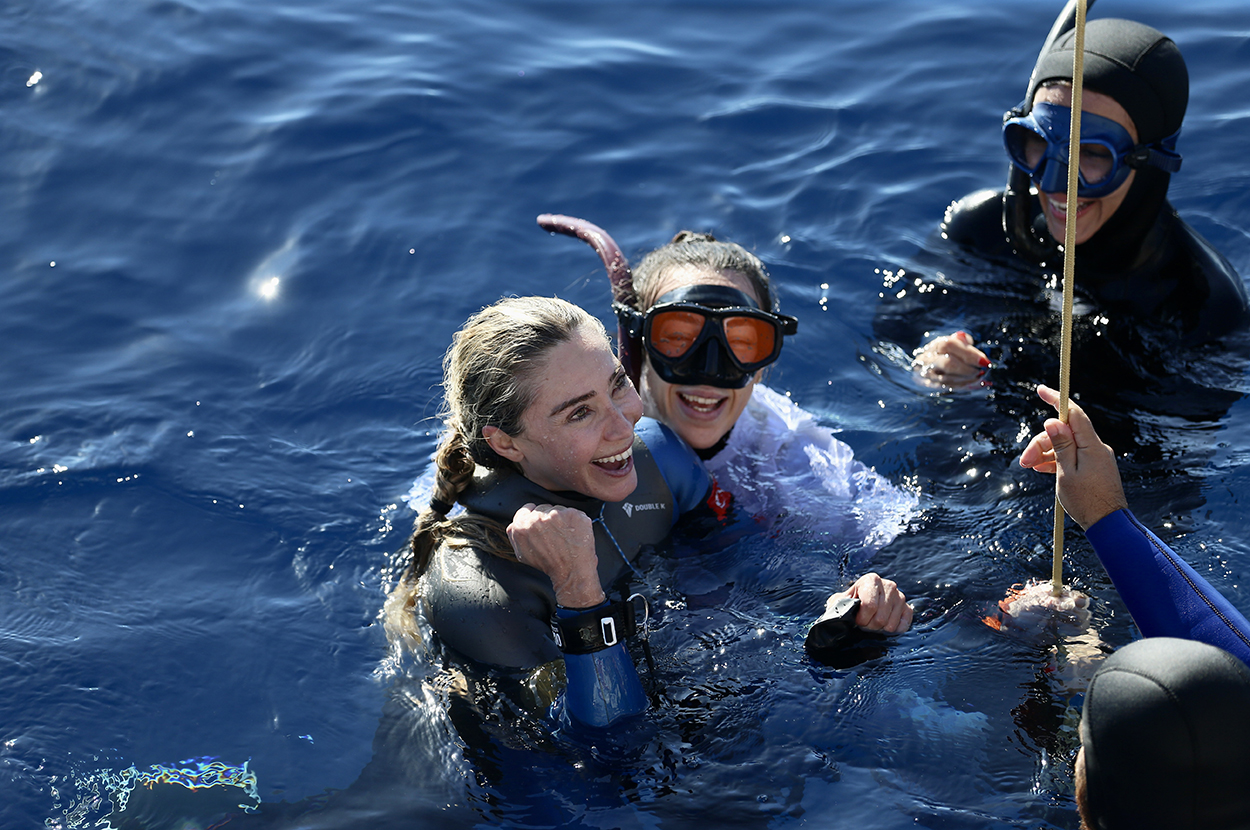 Şahika Ercümen, Gazze mesajı verdiği dalışta dünya rekoru kırdı