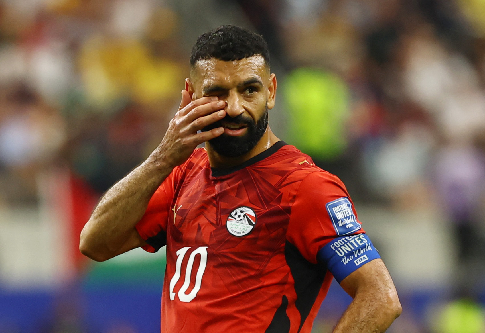 Beşiktaş'ın Salah Rüyası: Pazarlıklar Kızıştı, Menajer Herhalde Stadın Tapusunu İstedi!