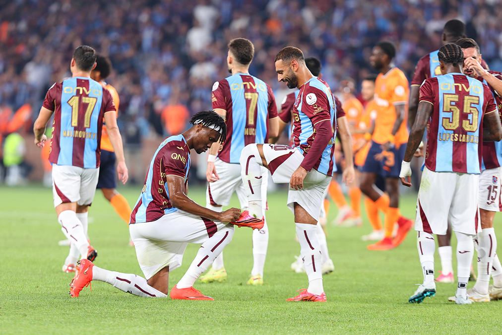 Salah'tan büyük şov: Trabzonspor ilk 3 puanı aldı