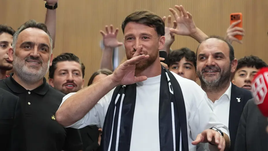 Salih Özcan, Beşiktaş için İstanbul'a geldi - 3