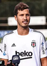 Transfer tamam! Salih Uçan'la birlikte F.Bahçe'den bir isimTransfer tamam! Salih Uçan'la birlikte F.Bahçe'den bir isim