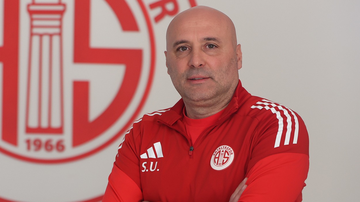Sami Uğurlu, Antalyaspor için kümede kalmanın formülünü açıkladı
