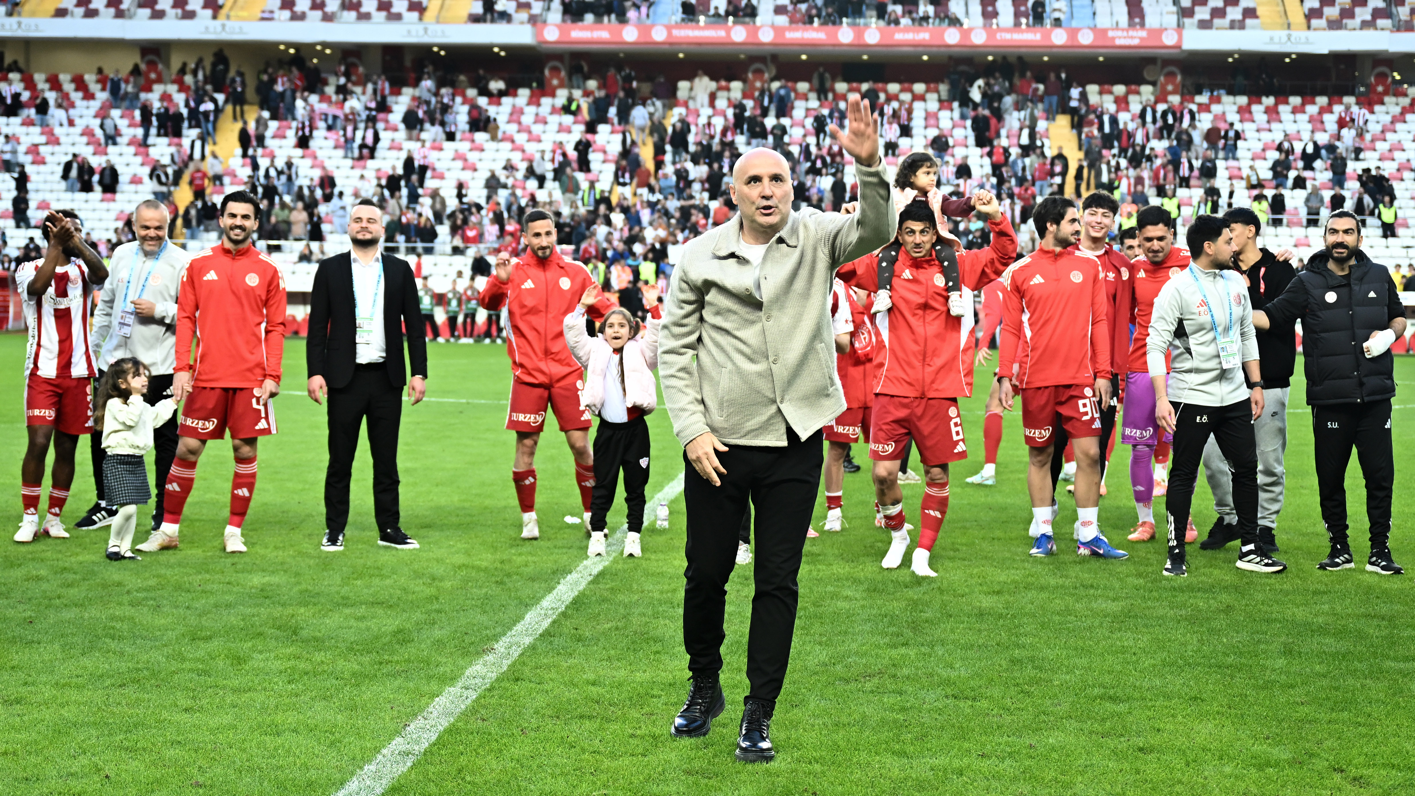 Sami Uğurlu takımından emin: Ligde kalacağız