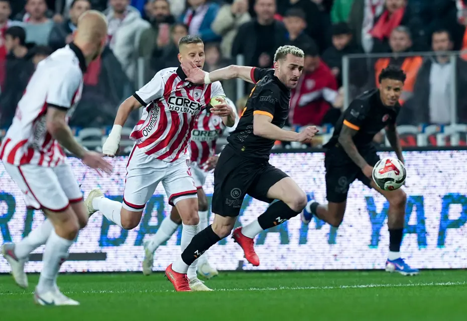 Galatasaray, TFF'ye resmi başvuruyu yapamadı! Büyük şok tüm planı yerle bir etti - 4