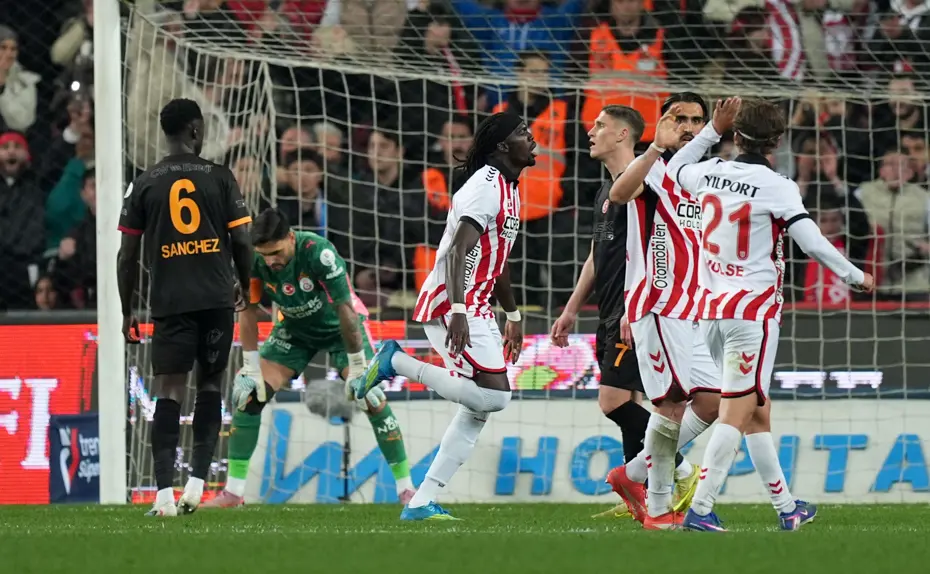 Galatasaray, TFF'ye resmi başvuruyu yapamadı! Büyük şok tüm planı yerle bir etti - 3