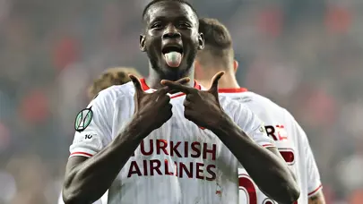 Liderin kasası doldu! Samsunspor'un UEFA'dan elde ettiği gelir belli oldu Liderin kasası doldu! Samsunspor'un UEFA'dan elde ettiği gelir belli oldu