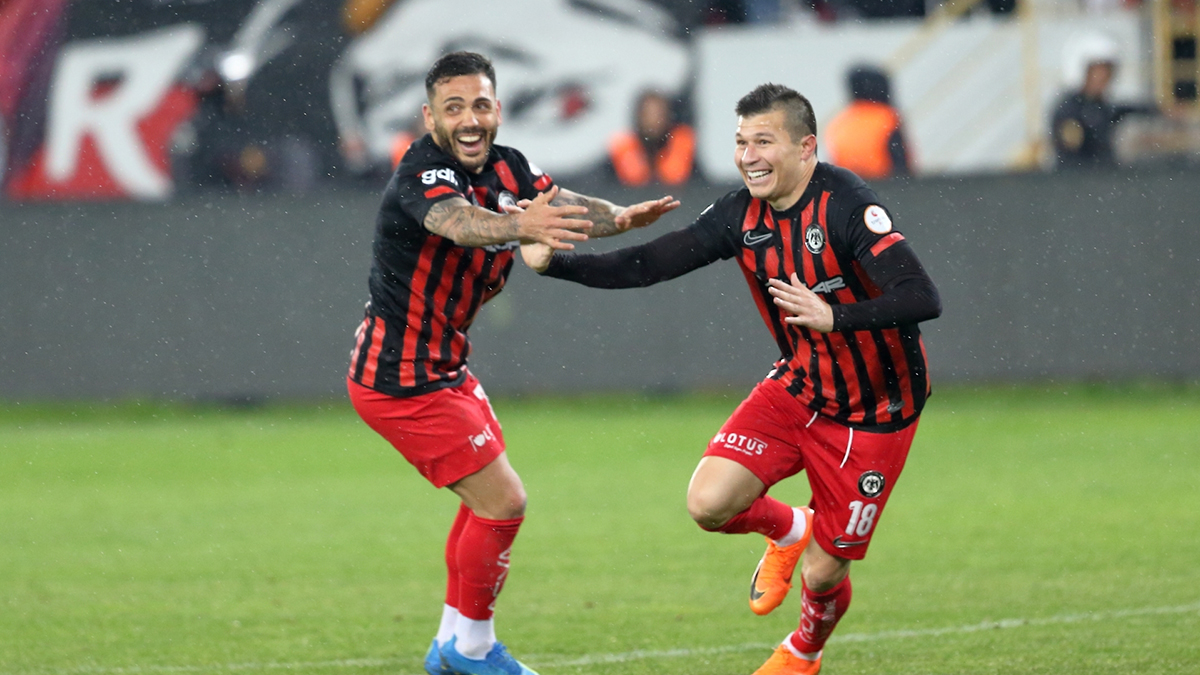 Süper Lig'e Son Bilet Kapışması: Çorum FK, Bodrum'u Denize Döktü, Şimdi Sıra Erokspor'da mı?