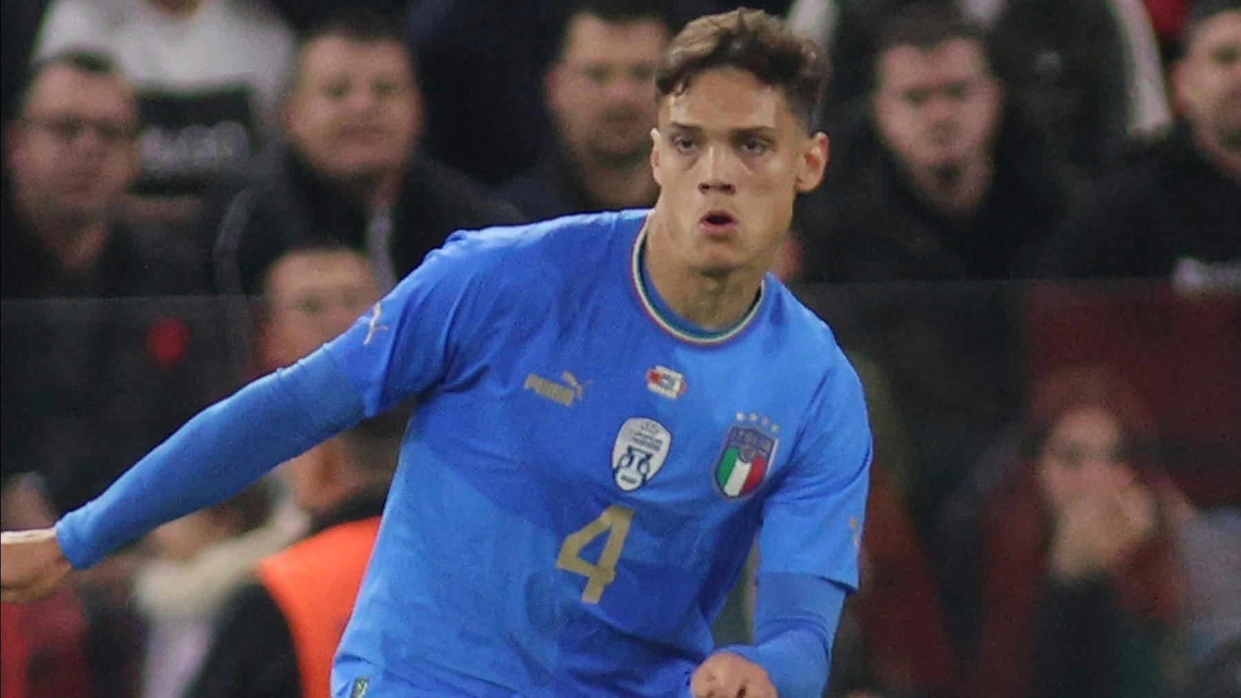 Milan yeni orta sahasını resmen duyurdu