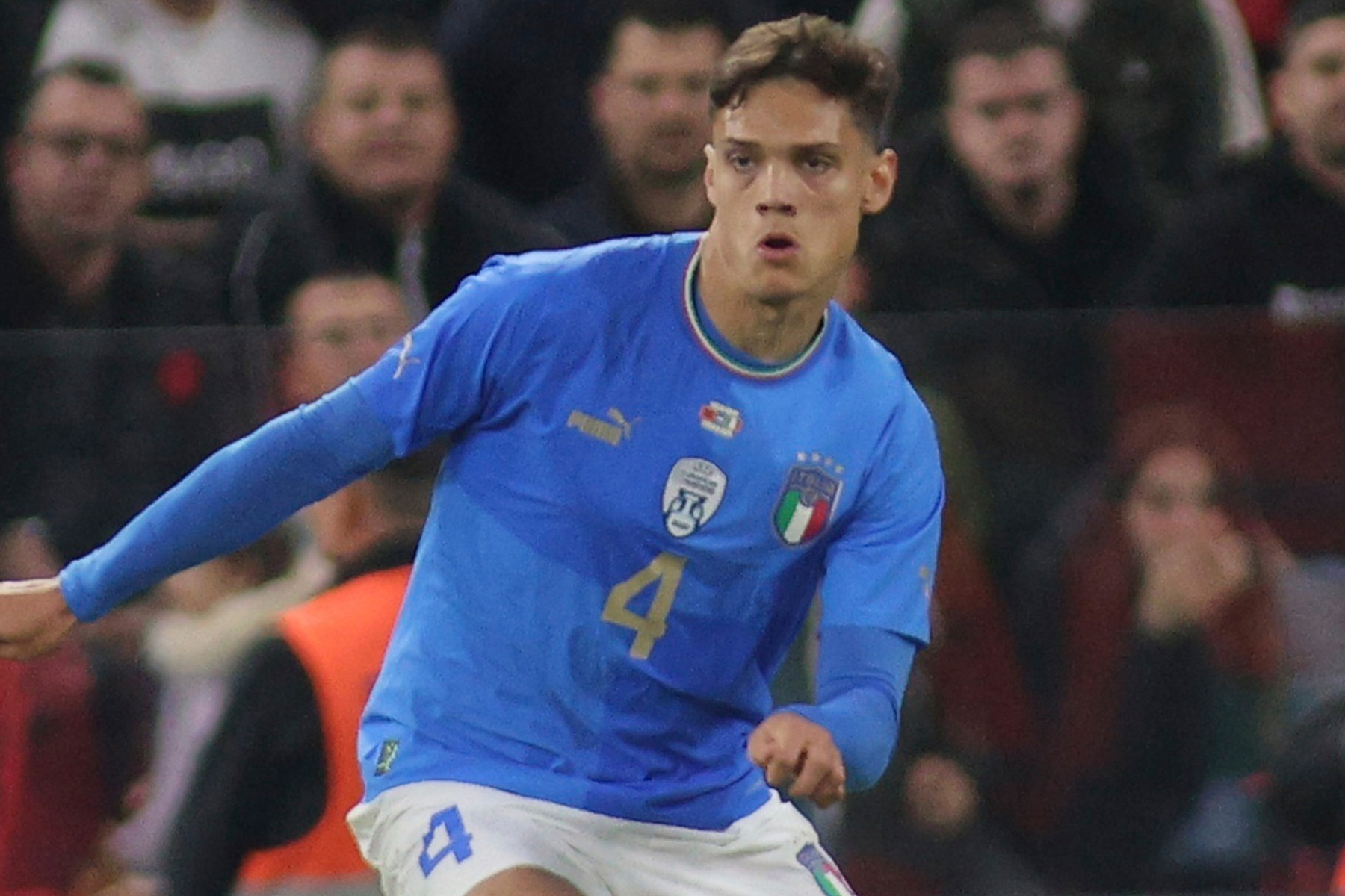 Milan yeni orta sahasını resmen duyurdu