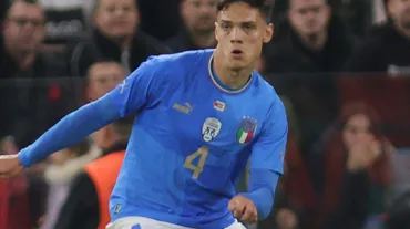 Milan yeni orta sahasını resmen duyurdu