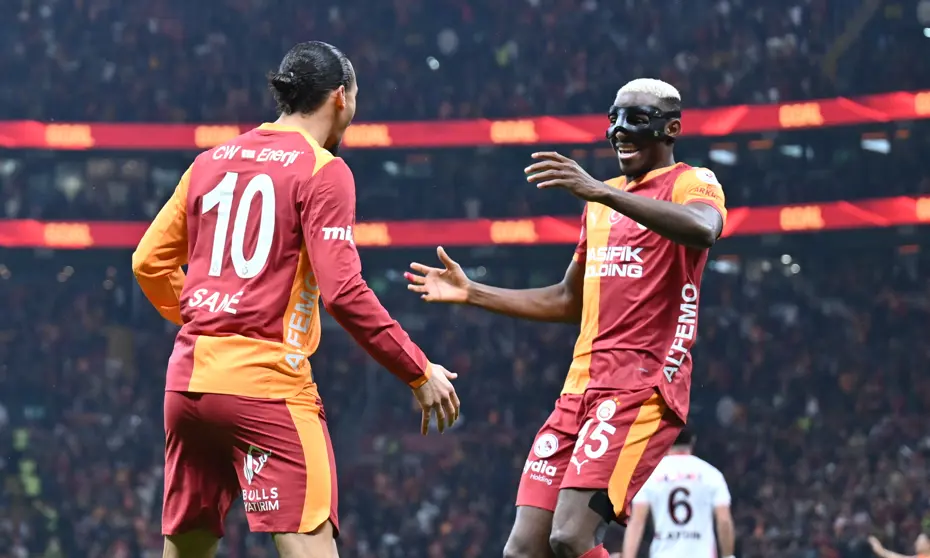 5 gollü nefes kesen maç: Galatasaray, Osimhen'in son dakika golüyle kazandı - 3