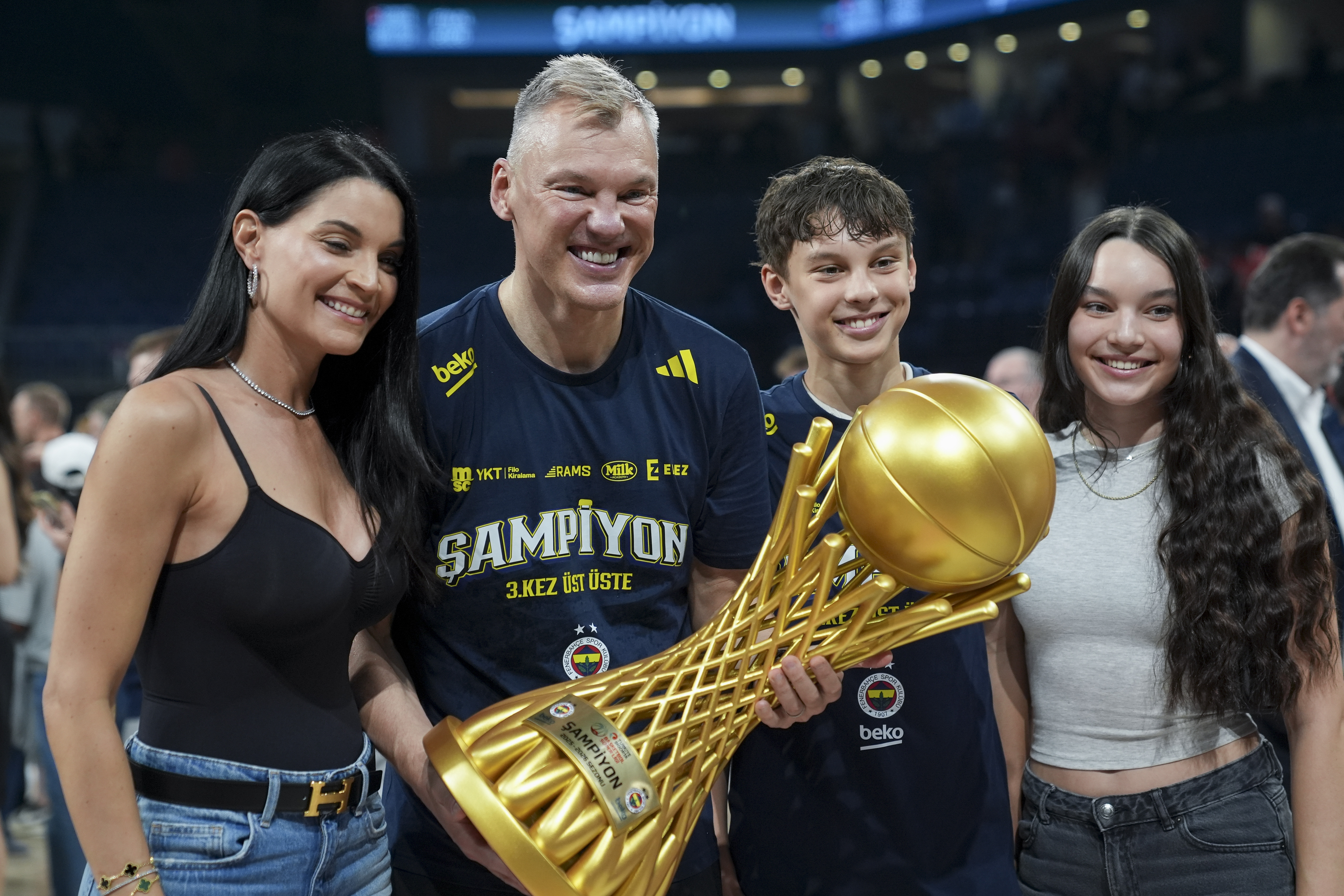 Saras Jasikevicius: "Çok mutluyuz ama çok yorgunuz"