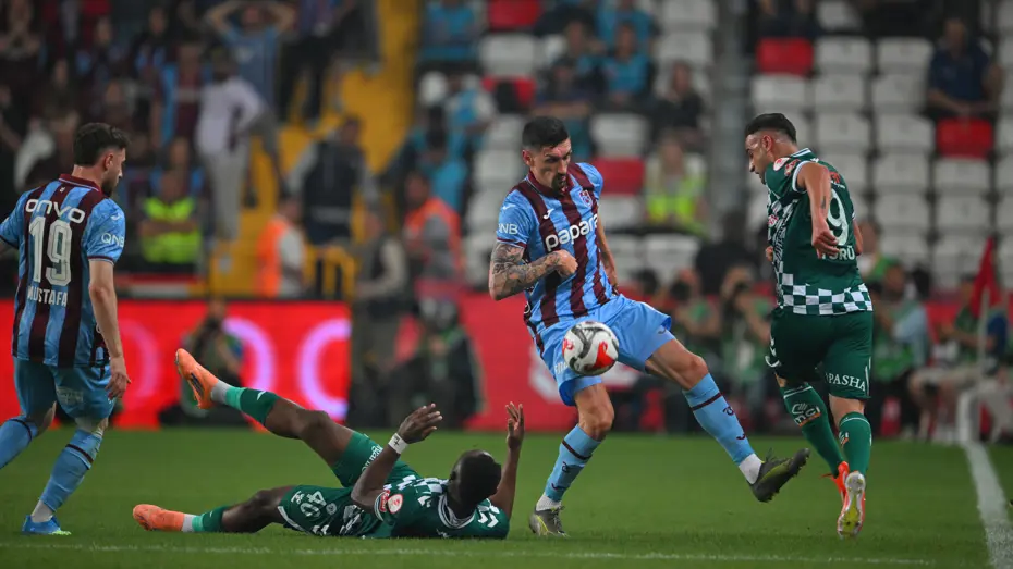 Ozan Tufan şaşkınlığını gizleyemedi: "Onca yıldır oynuyorum..." - 2