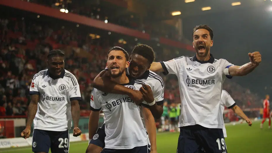 Kenan Karaman 3,5 yıl sonra Bundesliga'da gol attı