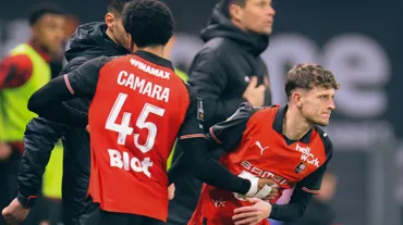 Szymanski ilk maçında oyuna girer girmez kabusu yaşadı! Derbide büyük şok