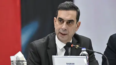 Şekip Mosturoğlu'ndan yüksek divan kurulu toplantısında Mert Hakan Yandaş mesajı