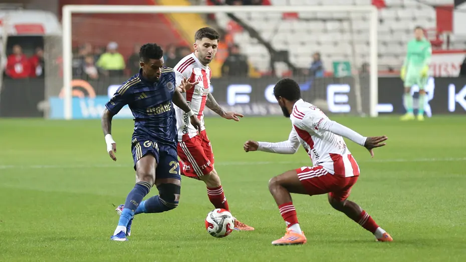 Rıdvan Dilmen'den maç biter bitmez Talisca iddiası geldi, yüzde 80 ihtimal verdi - 4 Rıdvan Dilmen'den maç biter bitmez Talisca iddiası geldi, yüzde 80 ihtimal verdi - 4