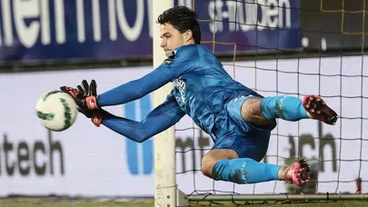 Galatasaray yeni kalecisini buldu: Transferi bitirmek için kamp yaptığı ülkeye gittiler