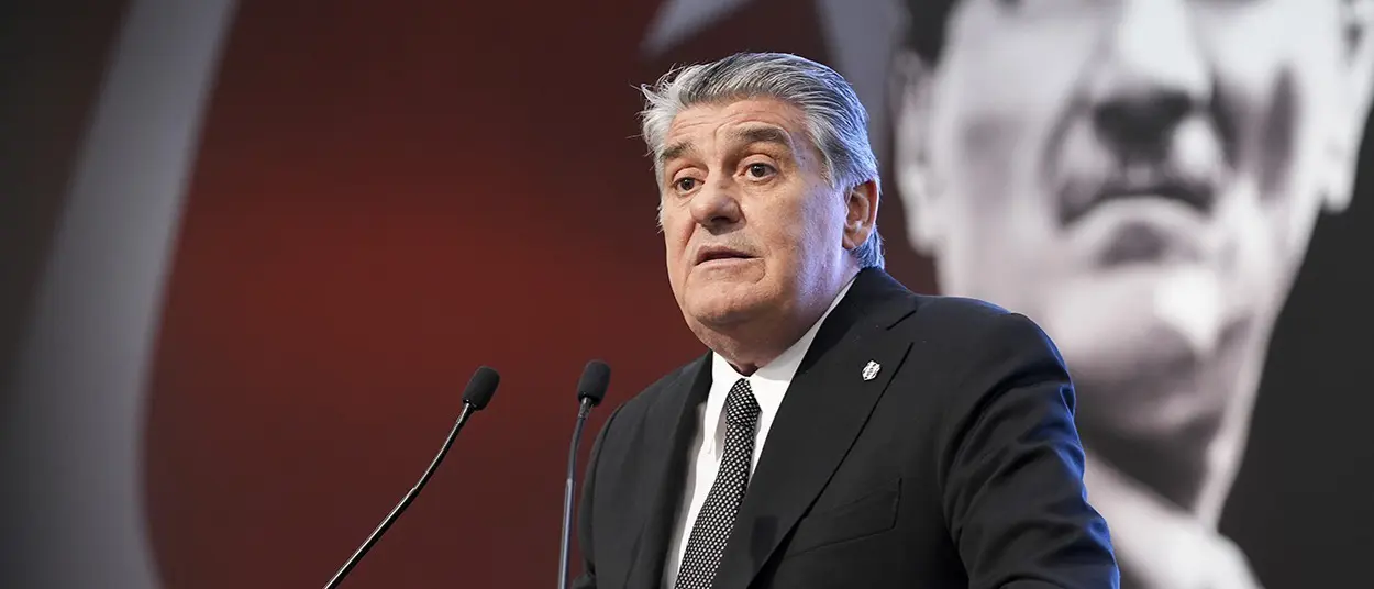 Beşiktaş'ta sıcak dakikalar: Serdal Adalı, Solskjaer’i toplantıya çağırdı