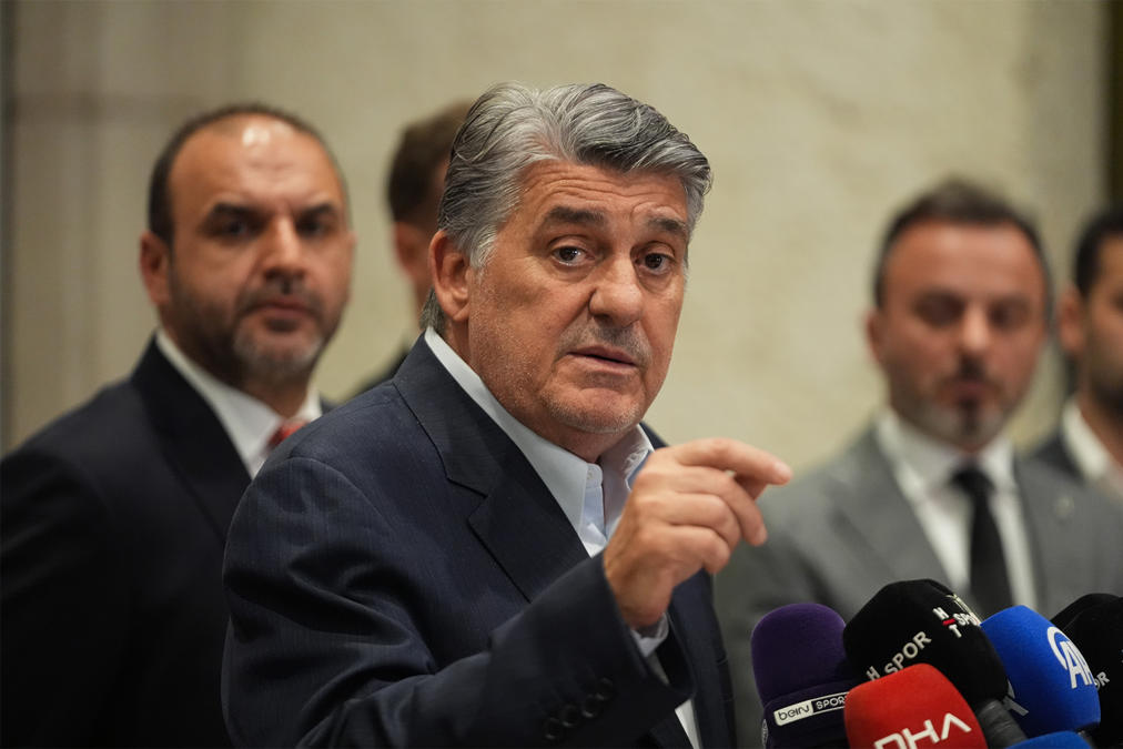 Galatasaray maçı sonrası Serdal Adalı'dan bomba karar: Kapısına dayanacak